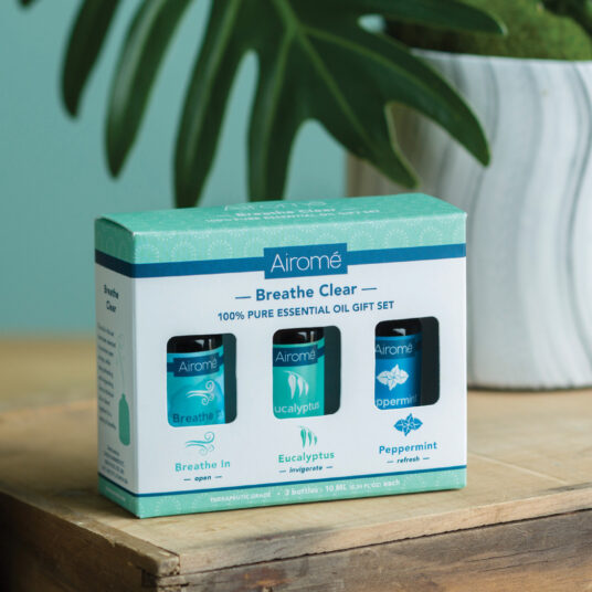 BREATHE IN BLEND: Illicium verum (anise) fruit seed oil, eucalyptus globulus leaf oil, citrus aurantium dulcis (orange) peel oil, mentha piperita (peppermint) oil, mentha viridis (spearmint) leaf oil, melaleuca alternifolia (tea tree) leaf oil. EUCALYPTUS: Steam distilled Eucalyptus globulus leaf oil. PEPPERMINT: Steam distilled Mentha piperita (peppermint) oil.